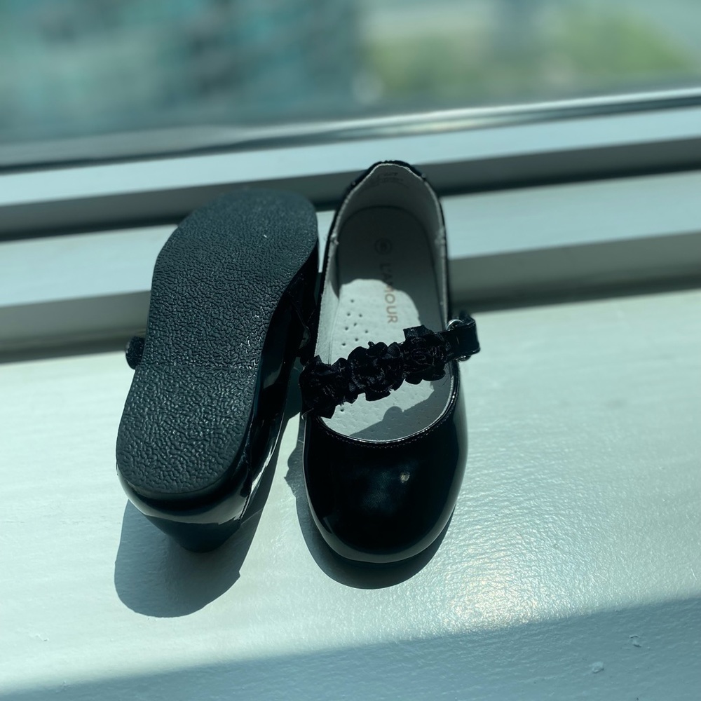 A grate dress shoes for toddler girls